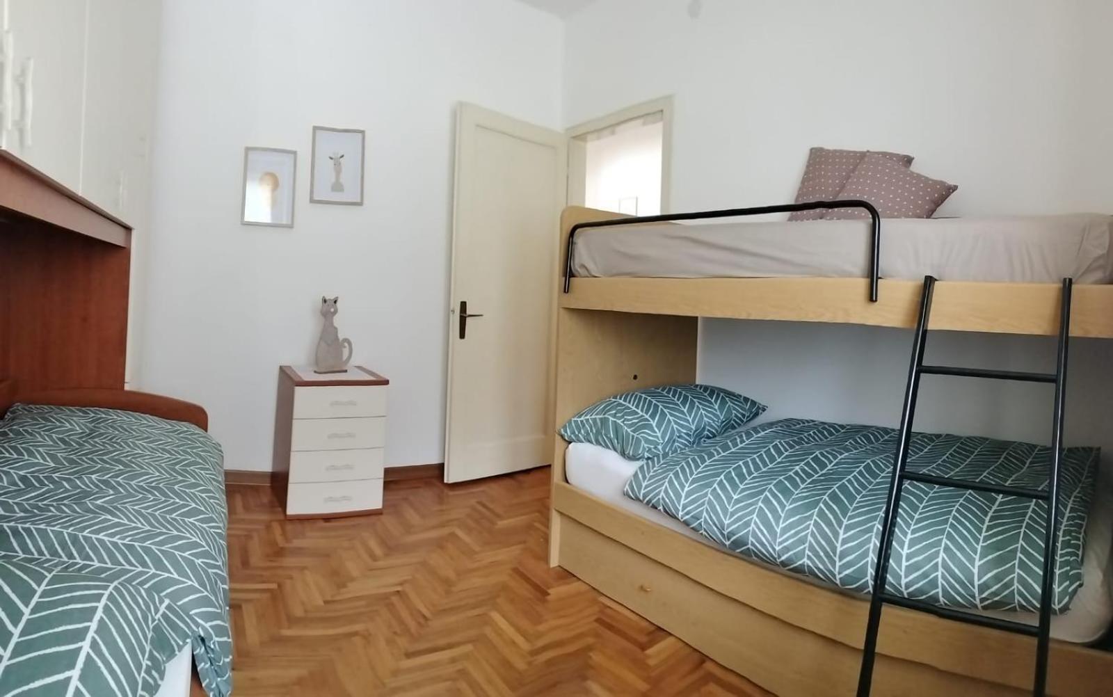 Ginkgo Tree Refuge Apartment ปอนเต็บบา ภายนอก รูปภาพ